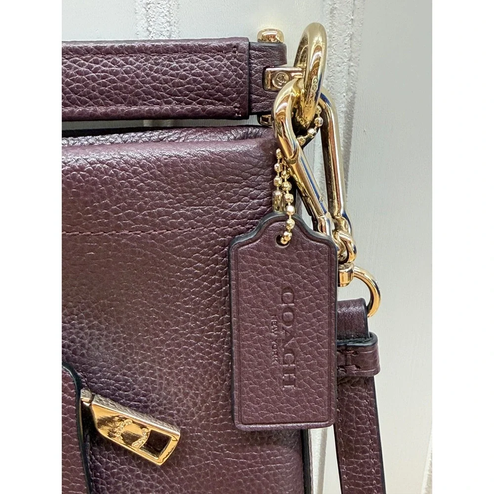 Coach timeless versatile